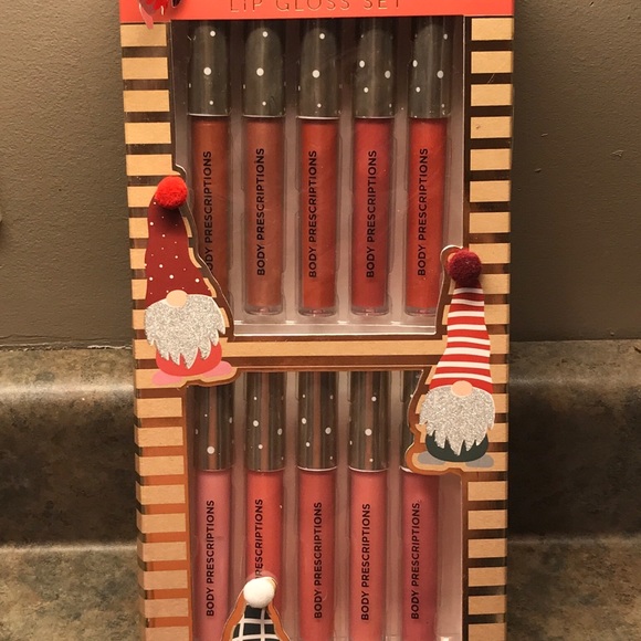 New in box~Both from TJ Maxx-Lip Gloss Gift Set & Make-up Brush Gift Set. - Picture 3 of 3